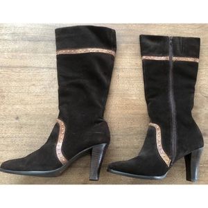NWOT! MISS MR BROWN SUEDE‎ HEELED BOOTS, SZ 7.5, MADE IN VIETNAM